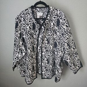 Ulla Popken Reversible Black White Textured Artsy Open Jacket Size 28/30